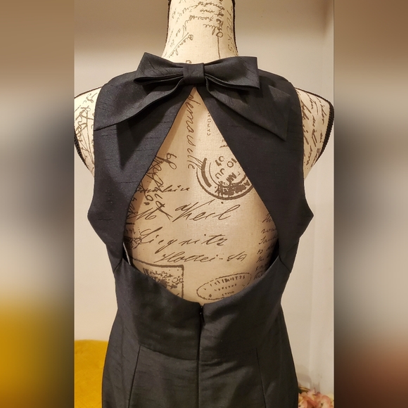 ALFRED SUNG WOMEN'S BLACK OPEN BOW BACK, BALLGOWN PARTY DRESS, SIZE 10. - Picture 6 of 12